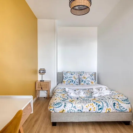 Grand 10 Pers, Ventilateur, 5 & Parking Gratuit *
