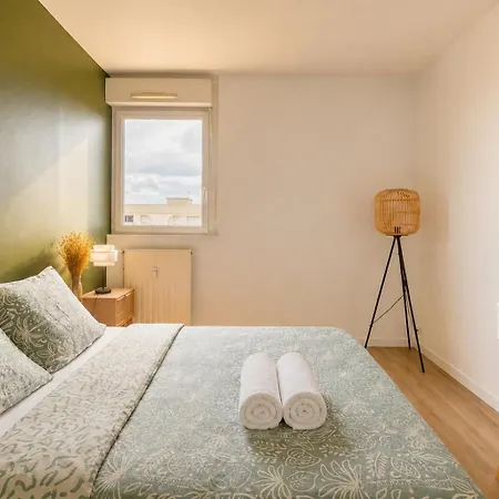 Grand 10 Pers, Ventilateur, 5 & Parking Gratuit Daire Angers
