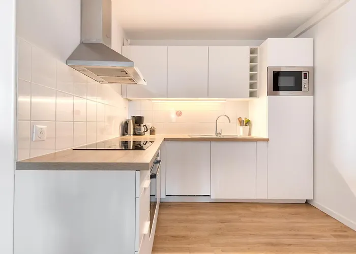 Super 10 - Grand 10 Personnes, 5 Chambres, Parking, Wifi Fibre Appartamento *