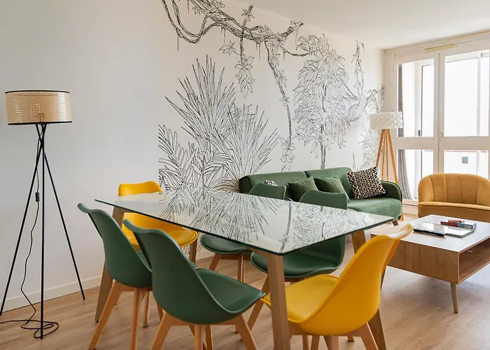 Lejlighed Super 10 - Grand Appartement 10 Personnes, 5 Chambres, Parking, Wifi Fibre