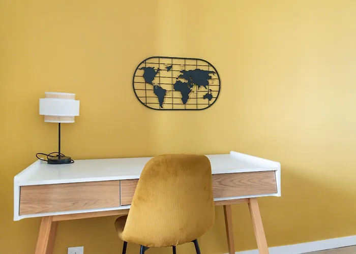 Ps4 Pour Longs Sejours - Parking Gratuit, Wifi Fibre, Calme - Parfait Familles & Groupes * 昂热