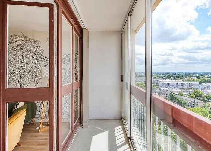 Super 10 - Grand Appartement 10 Personnes, 5 Chambres, Parking, Wifi Fibre