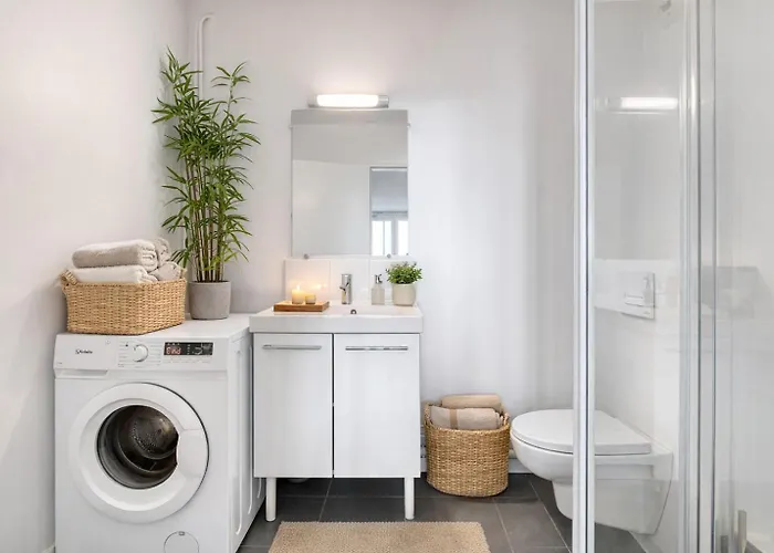 Super 10 - Grand Appartement 10 Personnes, 5 Chambres, Parking, Wifi Fibre *